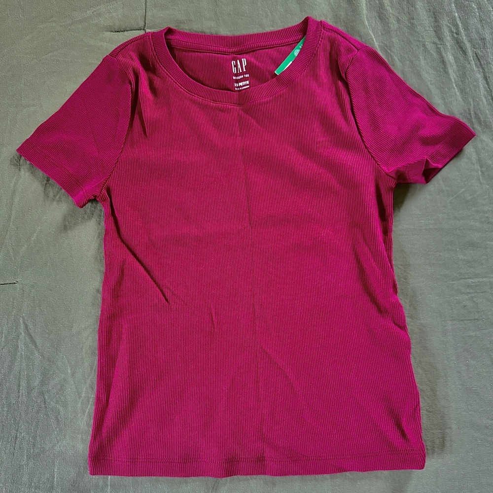 Gap Modern Tee in a Ruby Red Color Brand New with Tags